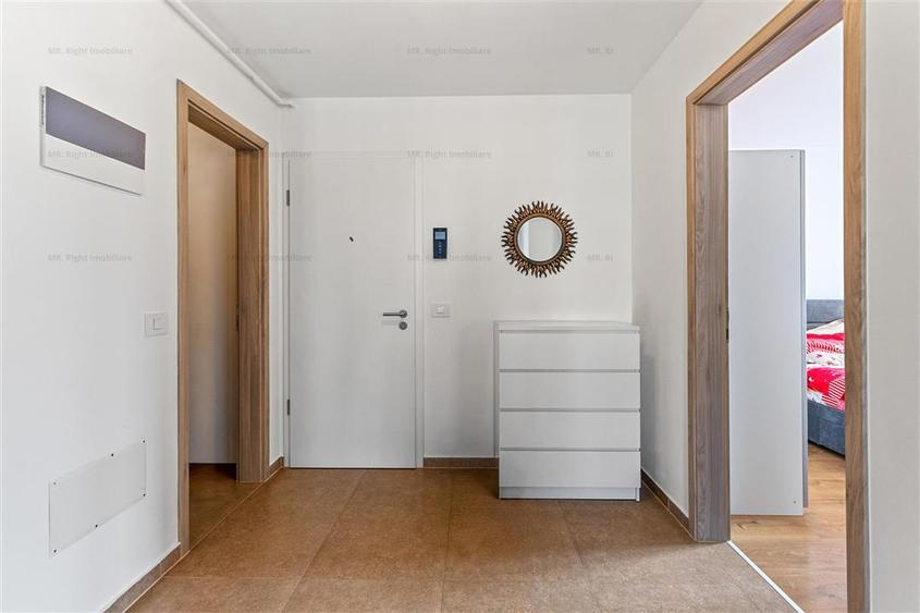 Apartament cu 2 camere decomandat, mobilat în Tractorul