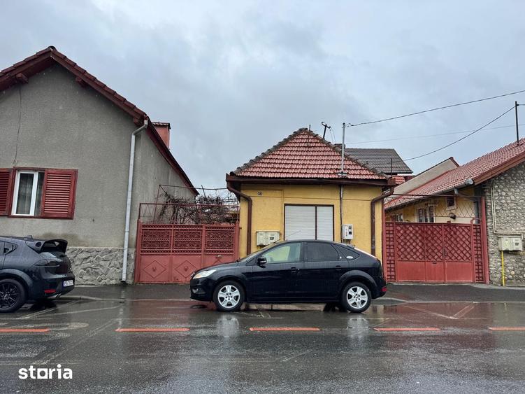 Casă cu 3 camere cu Teren 320 Mp în Lazaret