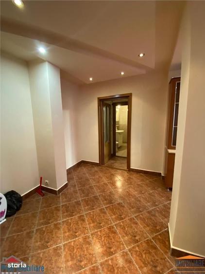 Apartament cu 2 camere decomandat în Podgoria