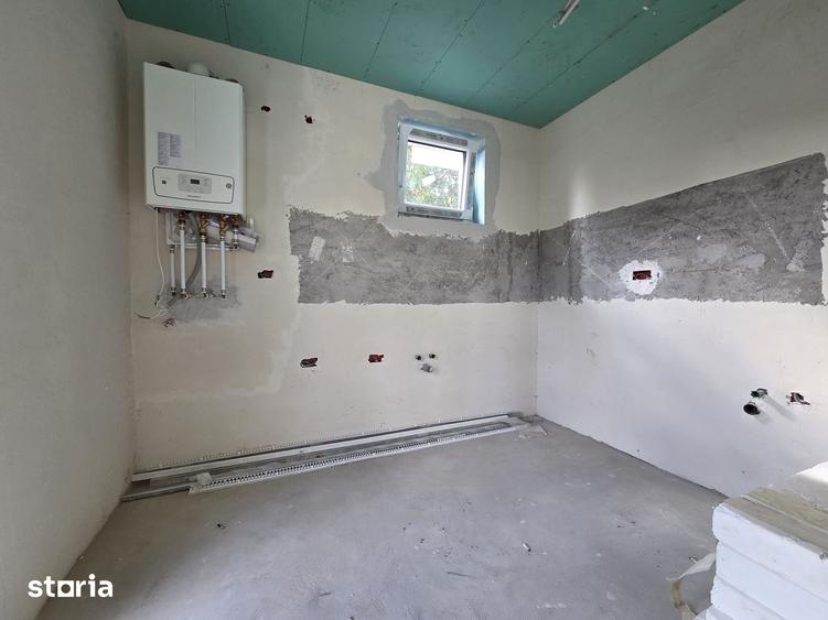 Casă cu 5 camere cu Teren 300 Mp în Central