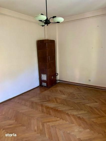 Casă cu 4 camere decomandat cu Teren 170 Mp în Central