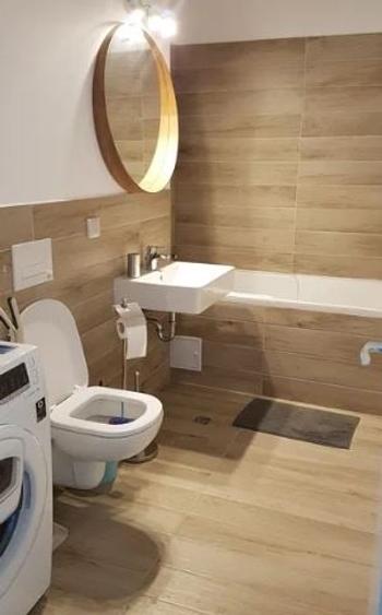 Apartament cu 2 camere decomandat, mobilat în Tineretului — fotografia 3