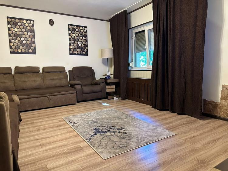 Apartament cu 2 camere decomandat, mobilat în Decebal