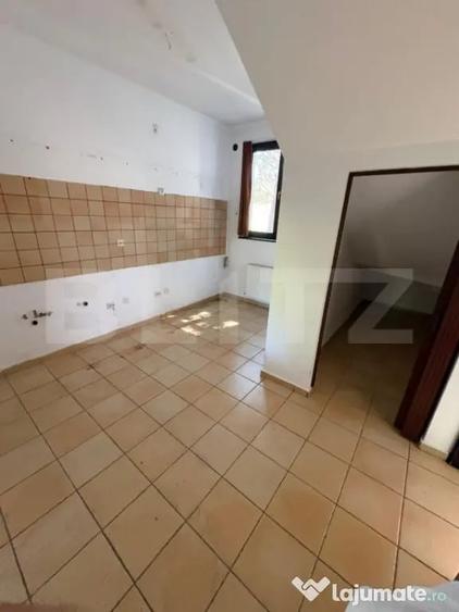 Casă cu 4 camere cu Teren 462 Mp în Ștefănești