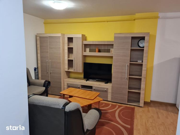 Apartament cu 3 camere în Dâmbul Rotund