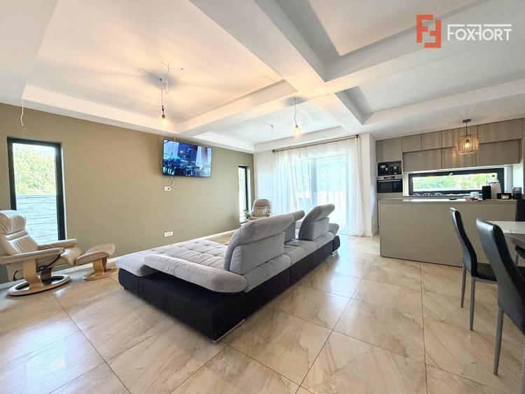 Duplex cu 4 camere cu Teren 430 Mp în Sânandrei