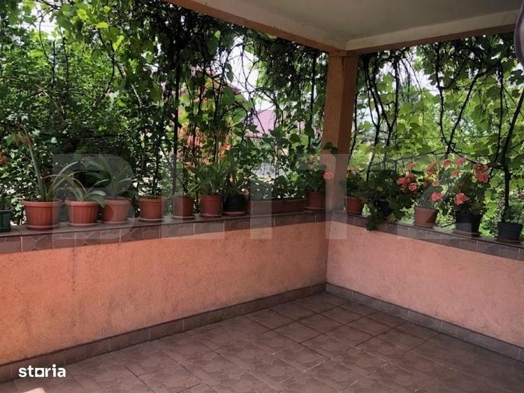 Casă cu 4 camere în Colțirea