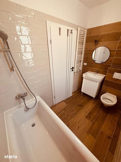 Casă cu 5 camere cu Teren 219 Mp în Mehala