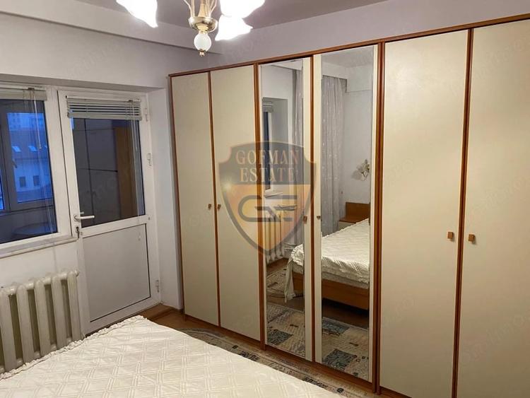 Apartament cu 3 camere decomandat în Stadion