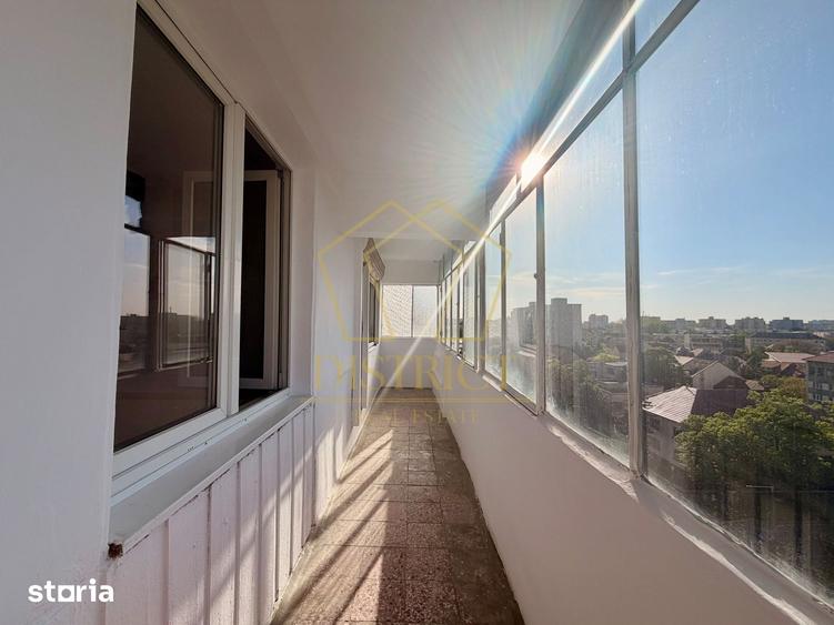 Apartament cu 3 camere semidecomandat în Take Ionescu