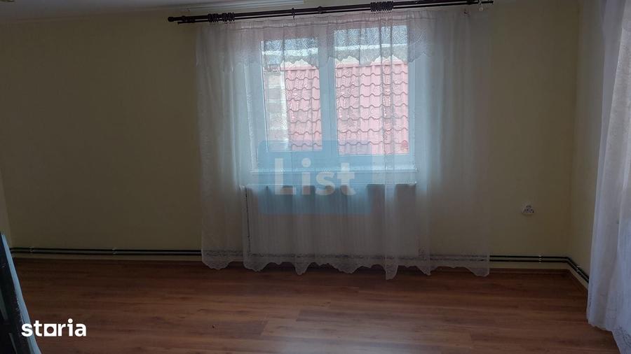 Casă cu 3 camere cu Teren 2841 Mp în Mărgău