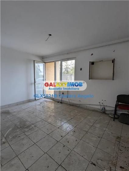Casă cu 5 camere cu Teren 1000 Mp în 1 Decembrie