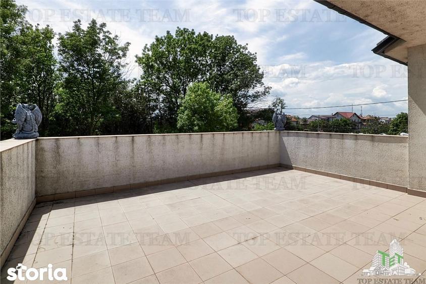 Casă cu 10 camere cu Teren 530 Mp în Agigea