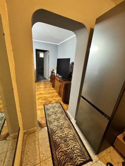 Apartament cu 3 camere decomandat, mobilat în Gării