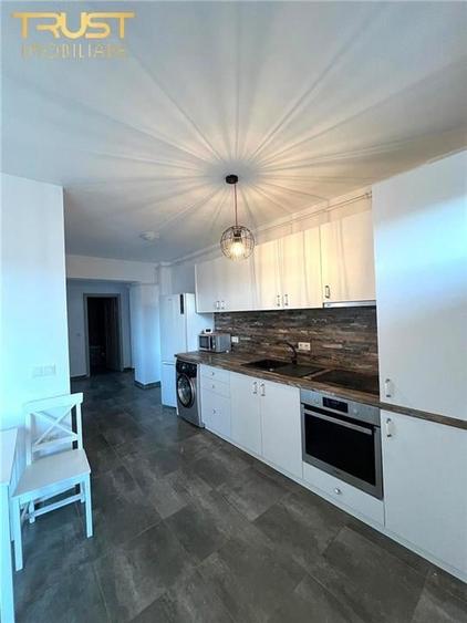 Apartament cu 3 camere decomandat în Sud