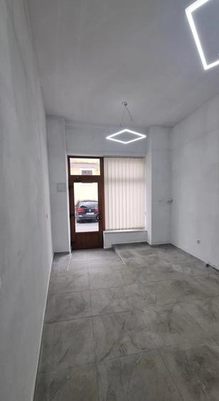 Spațiu comercial, de 20 mp, în Central