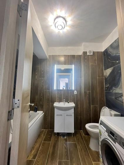 Apartament cu 3 camere decomandat în Berceni