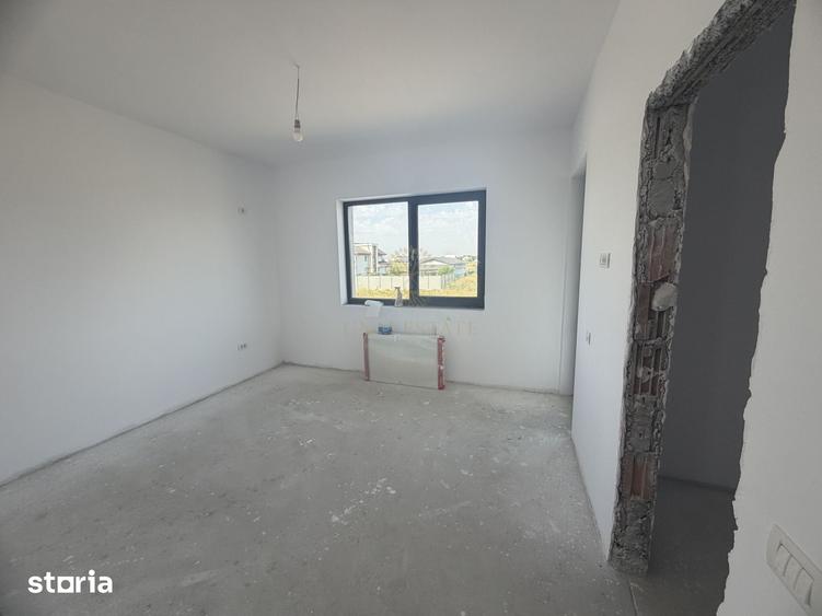 Casă cu 5 camere cu Teren 462 Mp în Militari