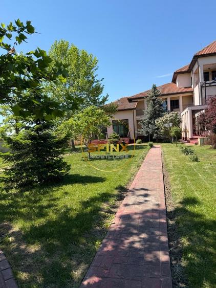 Casă individuală cu 13 camere cu Piscina în Crevedia