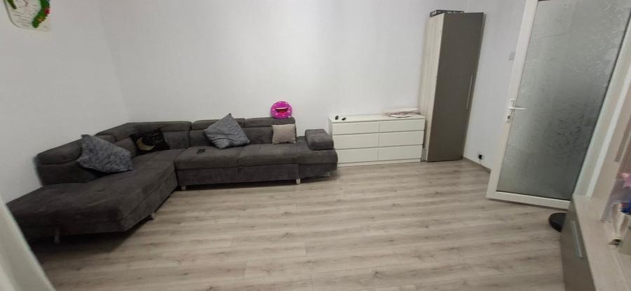 Apartament cu 2 camere decomandat, mobilat în Poarta 6