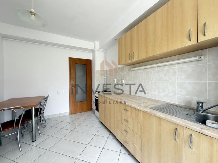 Apartament cu 3 camere decomandat, mobilat în Zorilor