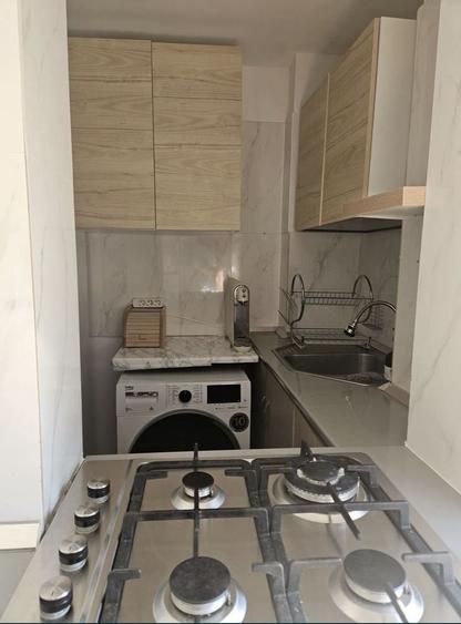 Apartament cu 2 camere decomandat, mobilat în Tei