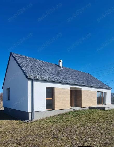 Casă cu Teren 440 Mp în Central