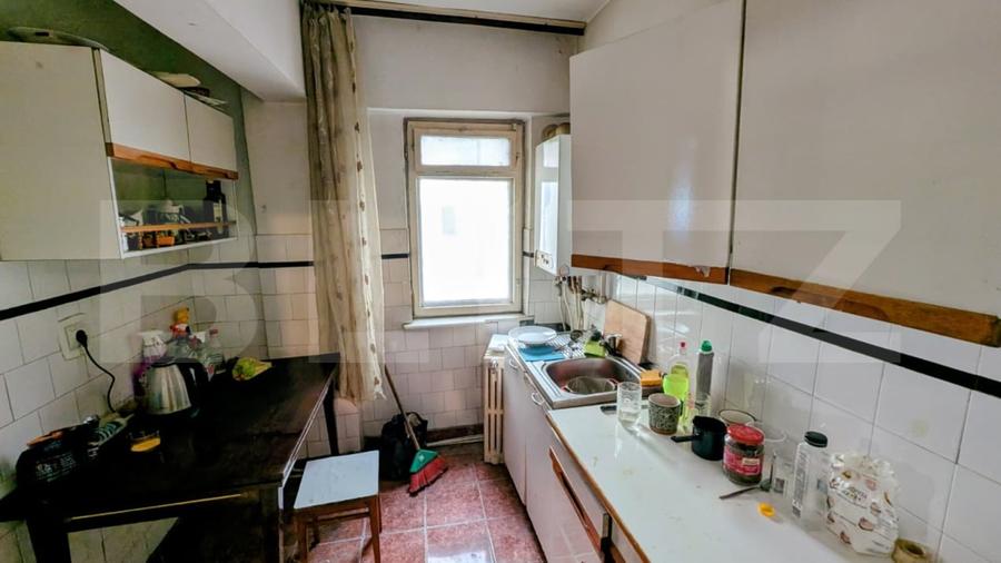 Apartament cu 3 camere decomandat în Central