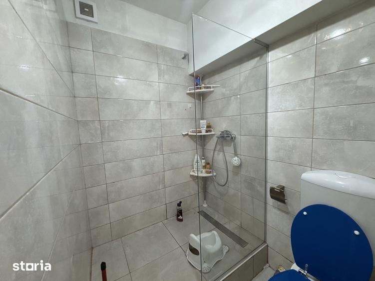 Apartament cu 3 camere în 13 Septembrie