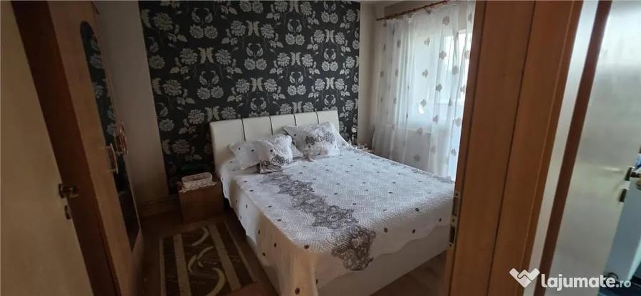 Apartament cu 2 camere decomandat în Șagului