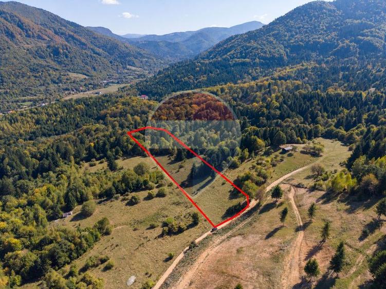 Teren Construcții de 9300 mp, în Glăjărie