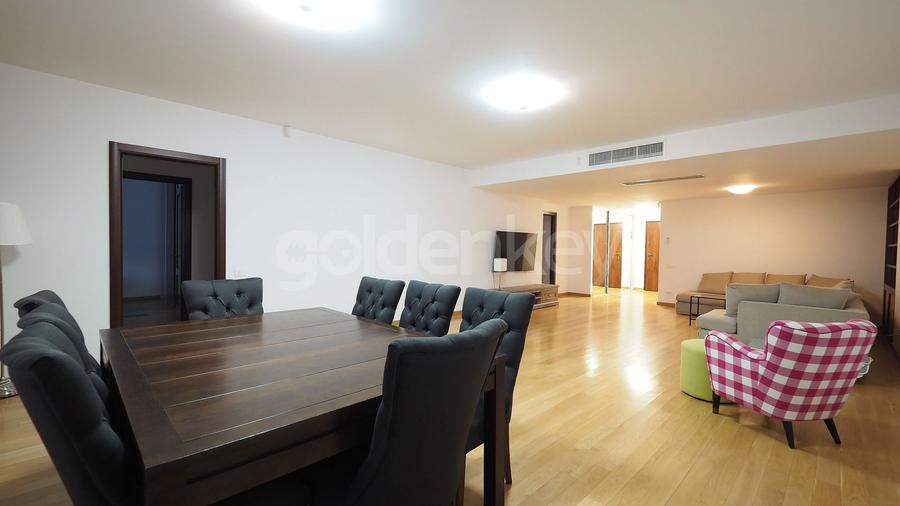 Apartament cu 3 camere decomandat în Kiseleff