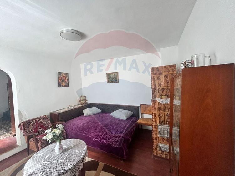 Casă individuală cu 4 camere cu Teren 174 Mp în Gheorghe Doja