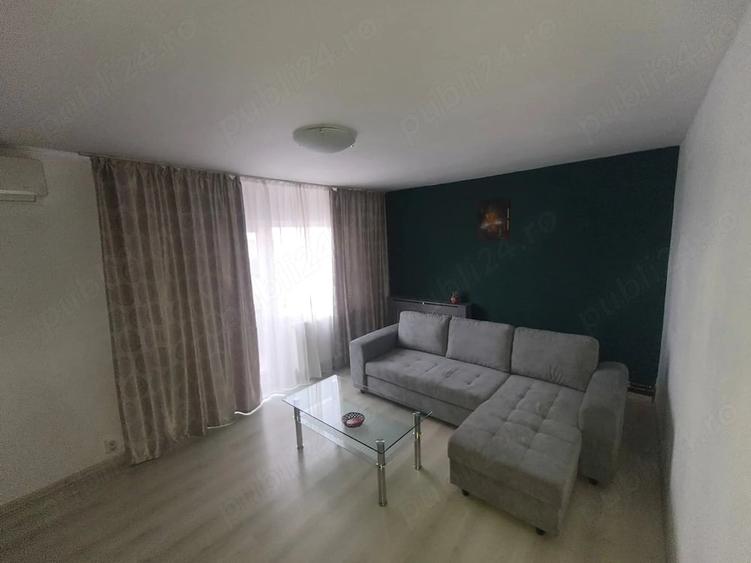 Apartament cu 2 camere decomandat în Girocului