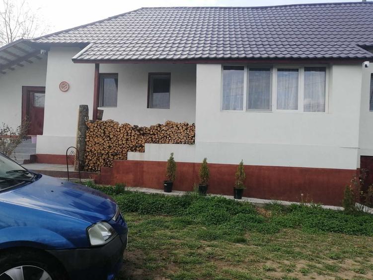 Casă cu 3 camere în Central