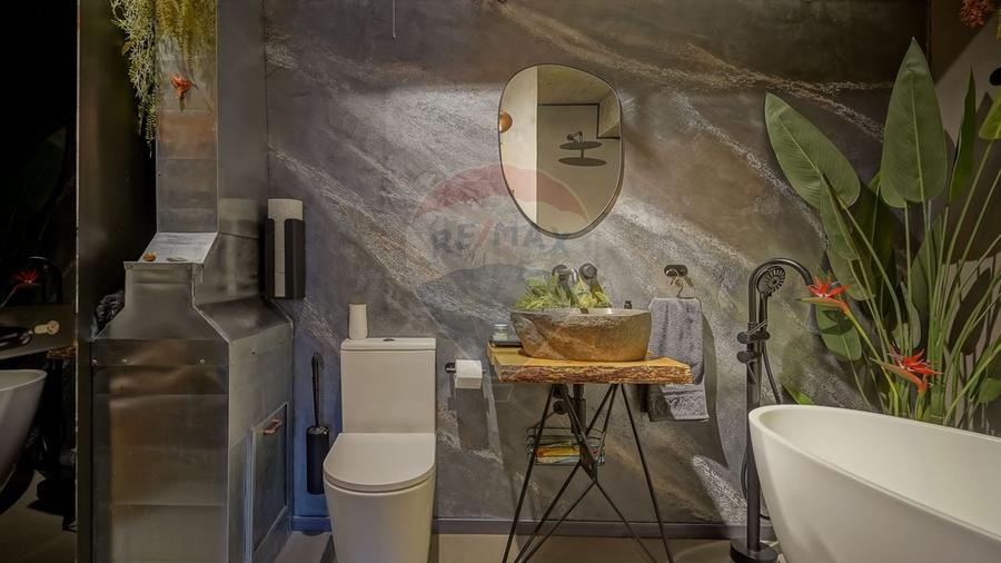 Apartament cu 2 camere semidecomandat, mobilat în Drumul Poienii