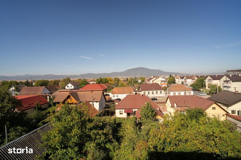 Apartament cu 3 camere în IAR