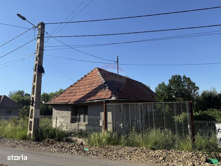 Casă cu 3 camere în Feleacu