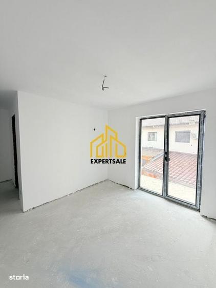 Casă cu 4 camere în Prelungirea Ghencea