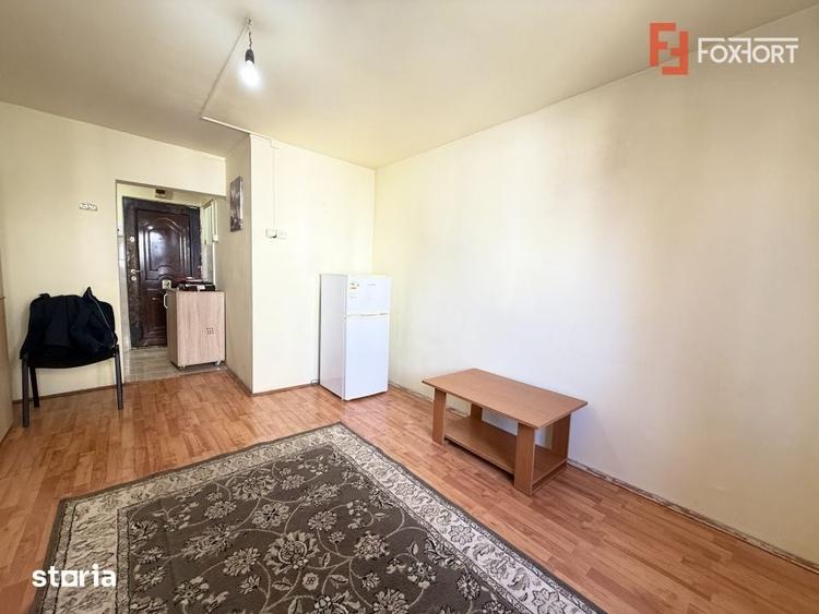 Garsonieră semidecomandată în Est
