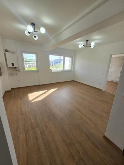 Apartament 3 camere zona Baciu - 4