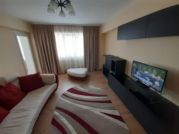 Apartament cu 3 camere decomandat în Brazda lui Novac