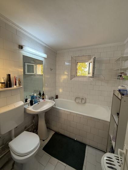 inchiriez apartament 2 camere - 3