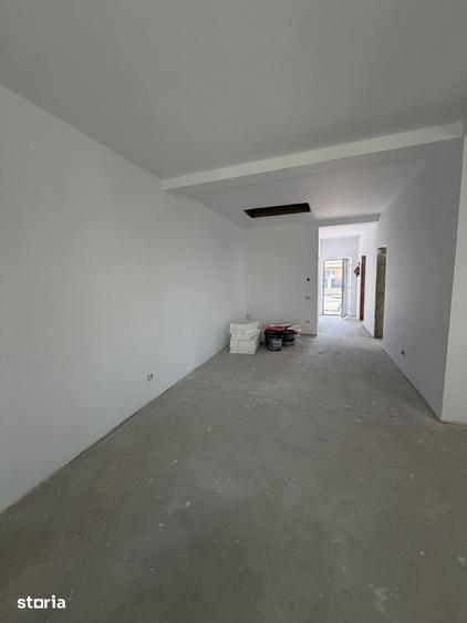 Casă cu 3 camere cu Teren 358 Mp în Moșnița Nouă