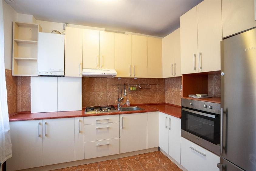 Apartament cu 4 camere decomandat în Ultracentral