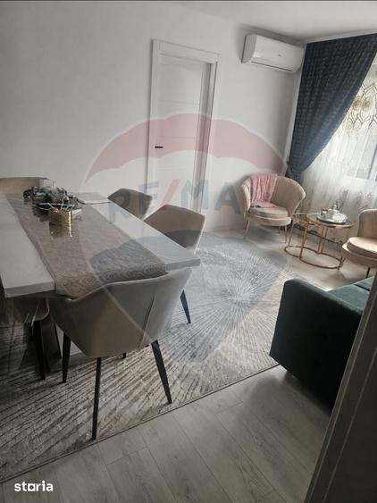 Apartament cu 3 camere semidecomandat în Central