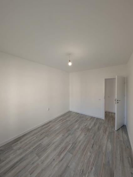 Apartament cu 3 camere în Florești