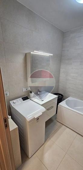 Apartament cu 3 camere decomandat, mobilat în Copou