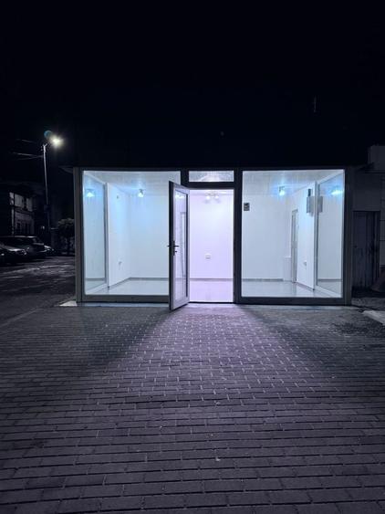 Spațiu comercial, de 24 mp, în Central