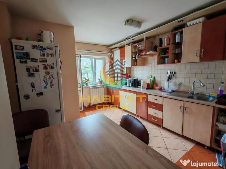 Apartament cu 3 camere decomandat în Central